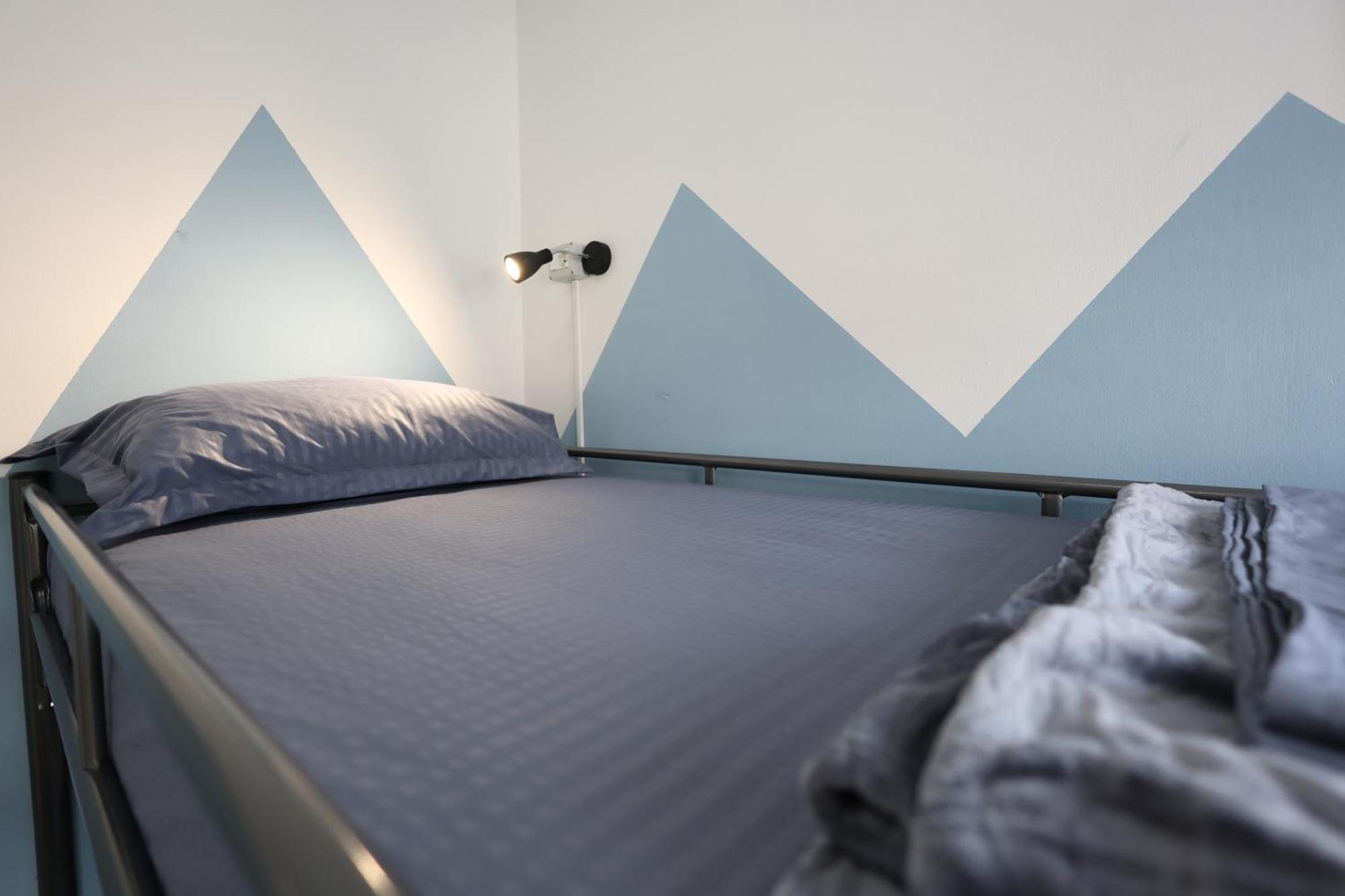 Baza Hostel - Swimming Pool Berat Ngoại thất bức ảnh