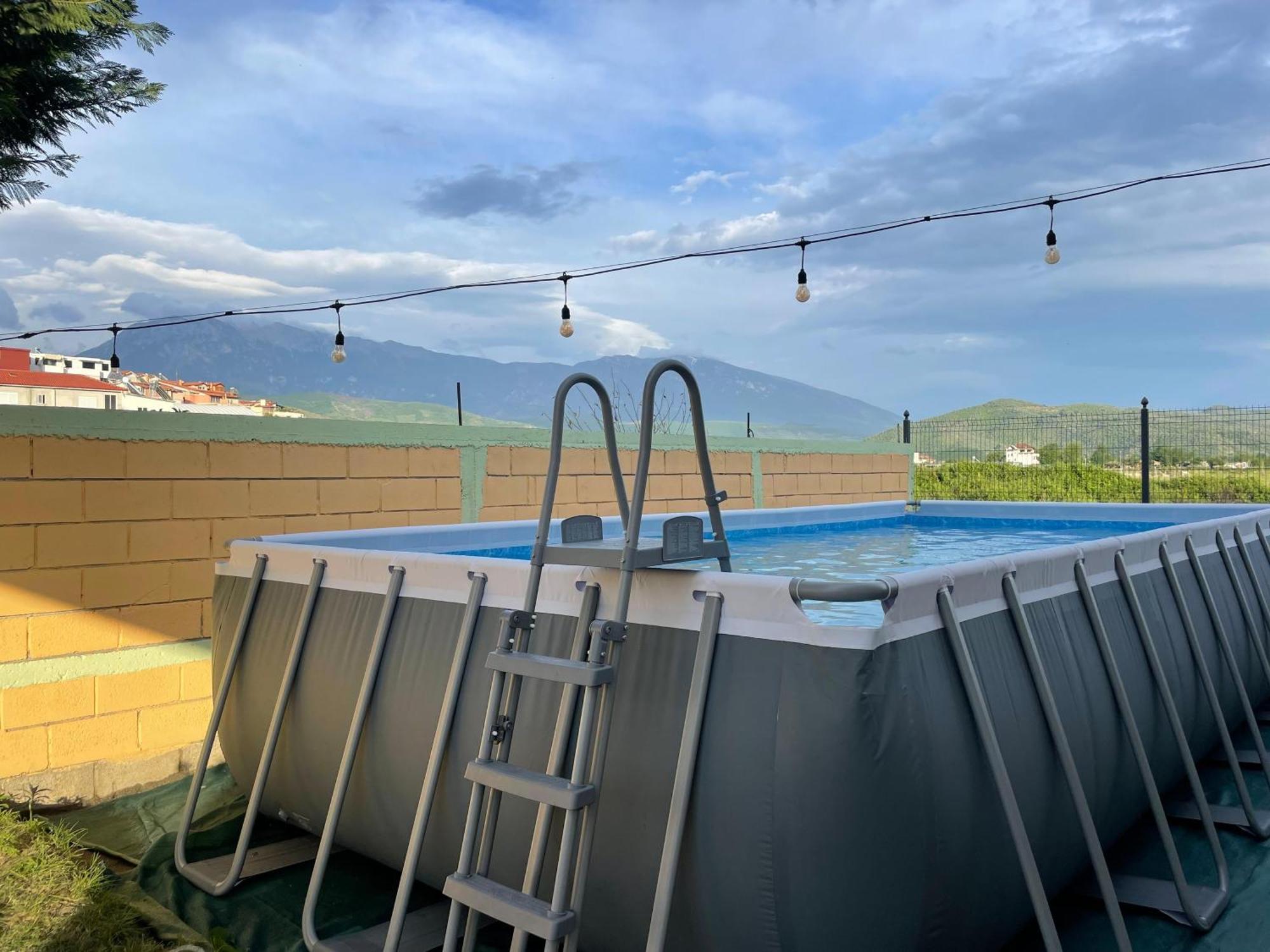 Baza Hostel - Swimming Pool Berat Ngoại thất bức ảnh